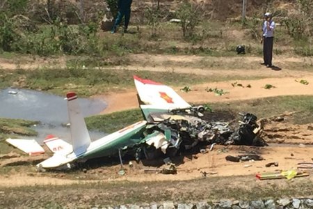 Danh tính hai phi công hy sinh trong vụ máy bay rơi ở Khánh Hòa