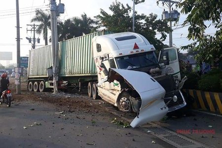 Tài xế xe container tông chết 5 người ở Tây Ninh bị khởi tố