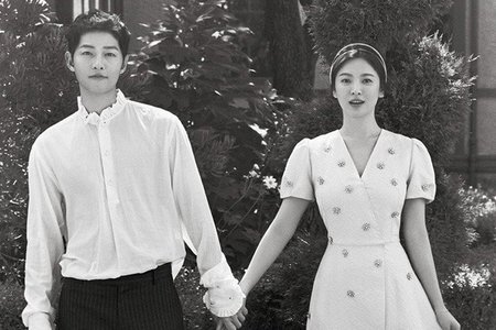 Hé lộ tin nhắn 'người tình' của Song Hye Kyo khiến hôn nhân Song-Song tan vỡ