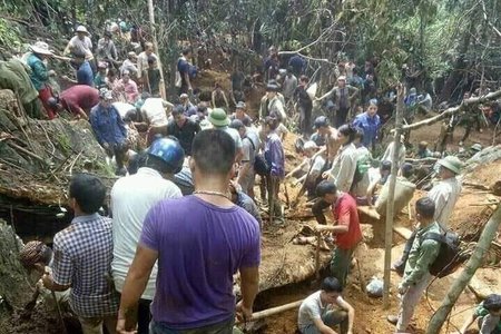Yên Bái: Nghìn người đổ xô lên núi đào đá quý sau tin đồn về hòn đá 5 tỷ