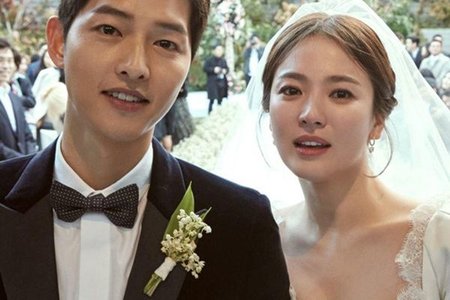 Đơn ly hôn của Song Joong Ki và Song Hye Kyo đã được giải quyết, kết thúc 1 năm 8 tháng tình vợ chồng