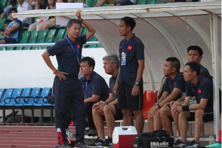 Bị loại khỏi giải U18 Đông Nam Á, HLV Hoàng Anh Tuấn từ chức