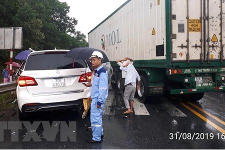 Tai nạn liên hoàn trên cao tốc Nội Bài-Lào Cai