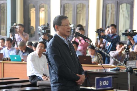 Ông Phan Văn Vĩnh bị khởi tố về tội Ra quyết định trái pháp luật