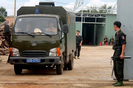 Bộ Công an triệt phá 'xưởng' sản xuất ma túy cực lớn ở Kon Tum, thu 13 tấn tiền chất
