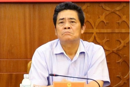 Vì sao Bí thư Tỉnh ủy Khánh Hòa xin nghỉ hưu trước tuổi ?