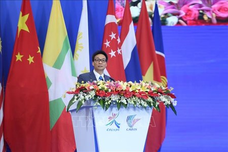 Phó Thủ tướng Vũ Đức Đam dự Hội nghị Thượng đỉnh thương mại-đầu tư Trung Quốc-ASEAN