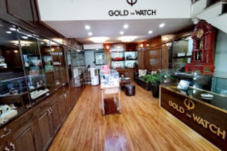 Hà Nội: Nhân viên Gold Time Watch bán đồng hồ xách tay không thuế