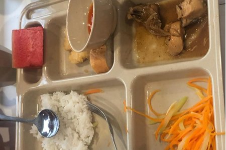 Học sinh của Trường Quốc tế Việt Úc đau bụng, nôn ói sau khi ăn trưa