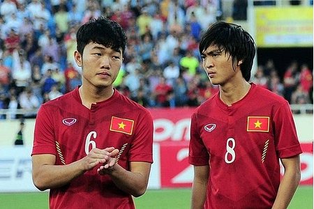 Cầu thủ đảm nhiệm vị trí của tiền vệ Lương Xuân Trường trước trận đánh Malaysia?