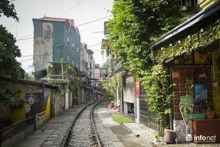 Phố cà phê đường tàu Hà Nội chính thức khai tử