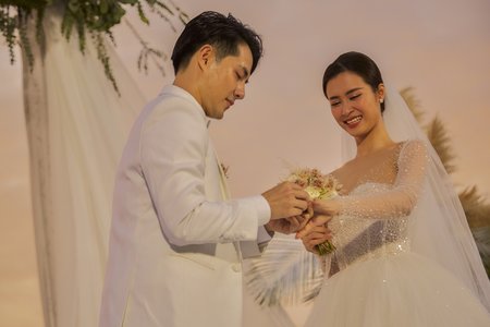 Giây phúc hạnh phúc, xúc động trong lễ cưới Đông Nhi - Ông Cao Thắng