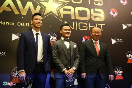 HLV Park Hang-seo và Quang Hải được trao danh hiệu xuất sắc nhất năm tại AFF Awards 2019