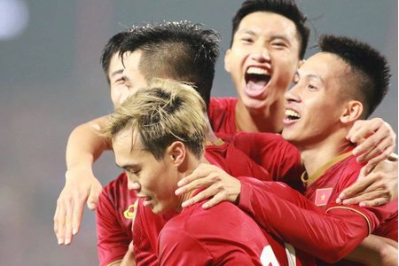 Đội tuyển Việt Nam nhận cơn mưa tiền thưởng sau trận thắng UAE