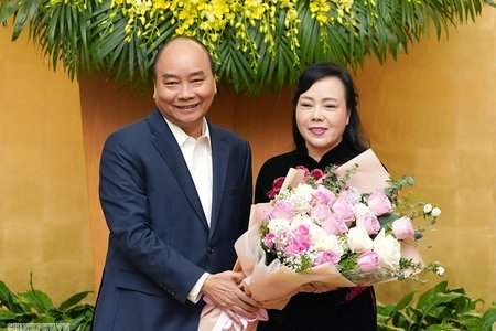 Nguyên Bộ trưởng Nguyễn Thị Kim Tiến xúc động phát biểu chia tay Chính phủ