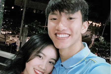 Văn Hậu nhanh chóng gặp bạn gái ngay sau khi U22 Việt Nam vô địch bóng đá nam SEA Games 30