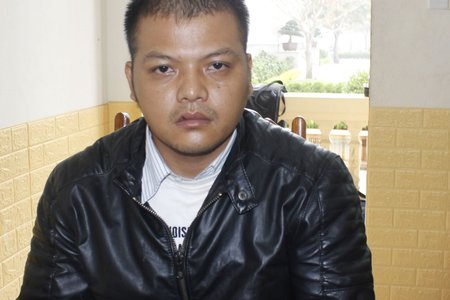 Tạm giữ đối tượng siết cổ tài xế taxi cướp tài sản ở Thanh Hóa