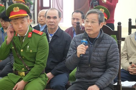 Bị cáo Nguyễn Bắc Son phủ nhận việc cầm 3 triệu đô, tòa bất ngờ công bố nội dung thư cựu Bộ trưởng gửi về cho vợ