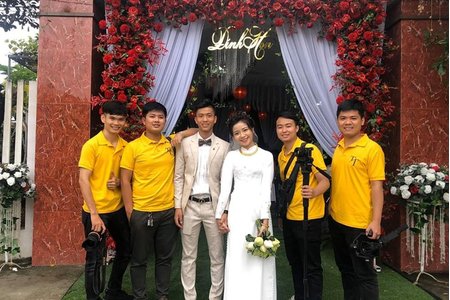 Vợ sắp cưới Phan Văn Đức chia sẻ về chuyện tình cảm với tiền vệ 23 tuổi