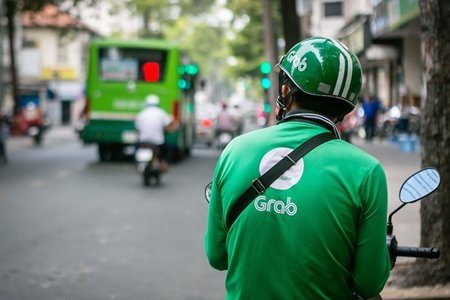 Tạm dừng dịch vụ gọi xe GrabBike, GoViet tại Hà Nội để phòng dịch