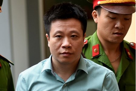 Cựu Chủ tịch OceanBank Hà Văn Thắm chuẩn bị hầu tòa
