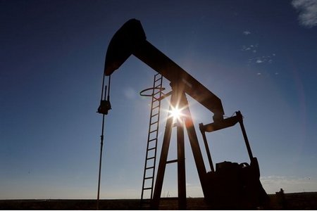 Giá dầu thô thế giới xuống thấp kỷ lục sau hơn hai thập kỷ