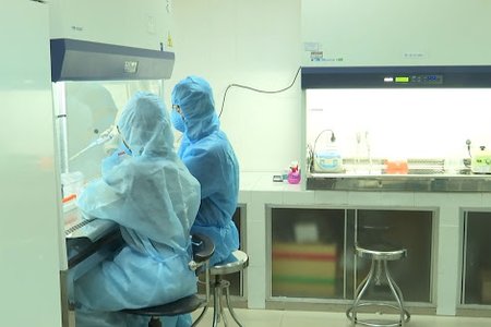 Sau Hà Nội, CDC Quảng Nam vướng lùm xùm máy xét nghiệm Covid-19 giá 7 tỷ đồng