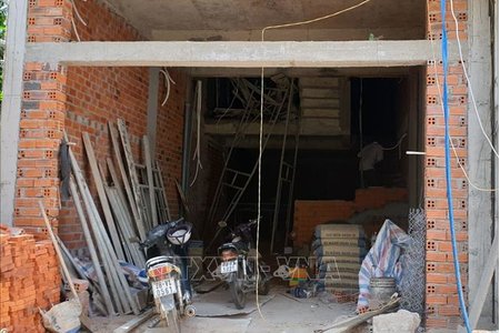 Phú Yên: Sập giàn giáo công trình, 4 người bị thương