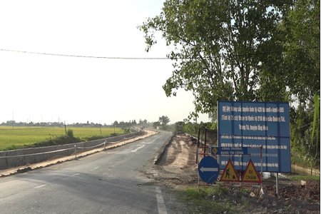 Cần làm rõ có hay không việc Công ty cổ phần Xây dựng cầu đường Hà Nội dùng bùn thi công nền đường