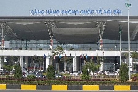 Nhân viên vệ sinh bị xe tông tử vong ngay trong sân bay Nội Bài