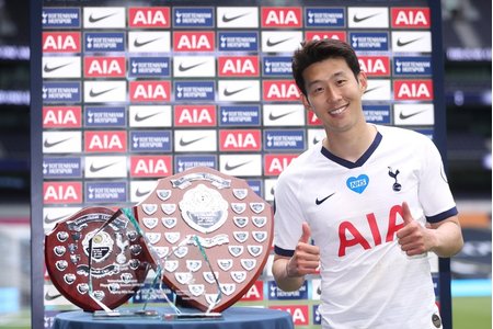 Son Heung-min giành cùng lúc 4 danh hiệu cao quý