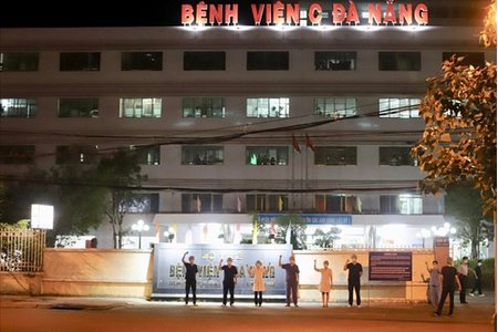 Bệnh viện C Đà Nẵng chính thức dỡ bỏ phong tỏa