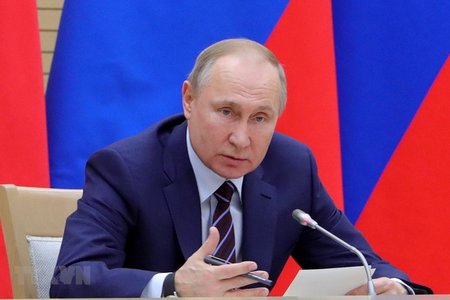 Tổng thống Putin tuyên bố Nga chính thức đăng ký vắc xin ngừa Covid-19 đầu tiên