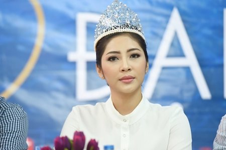 Hoa hậu Đại dương Đặng Thu Thảo hạ sinh hai quý tử đầu lòng