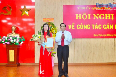 Chân dung tân Bí thư Tỉnh ủy Quảng Ngãi Bùi Thị Quỳnh Vân