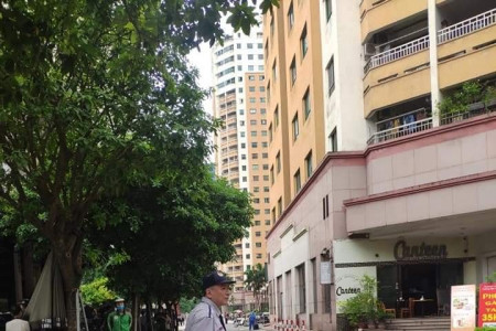 Hà Nội: Bé gái 6 tuổi rơi từ tầng 12 chung cư xuống đất tử vong