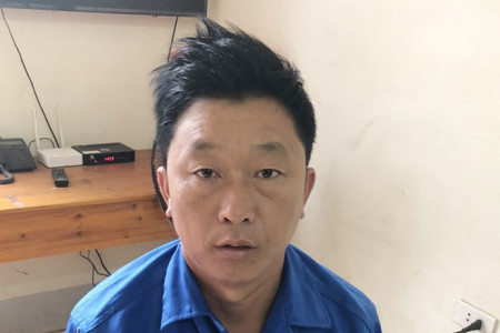 Lào Cai: Chém vợ cũ giữa chợ rồi về nhà uống thuốc sâu tự tử