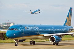 Máy bay Vietnam Airlines dừng cất cánh khẩn cấp khi có hành khách đốt lửa