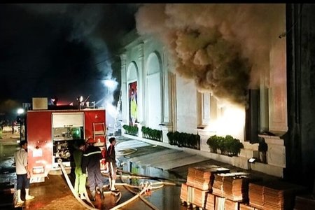 Vĩnh Phúc: Cháy lớn tại quán bar X5 trong đêm, 3 người tử vong