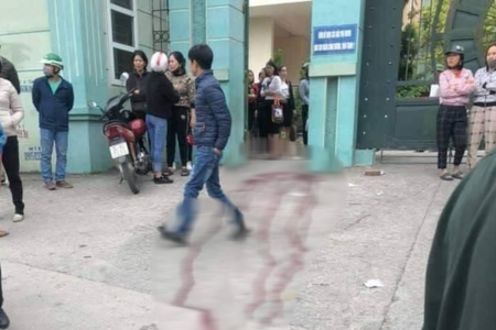 Quảng Ninh: hai phụ huynh ẩu đả, một người bị đâm trọng thương tại cổng trường