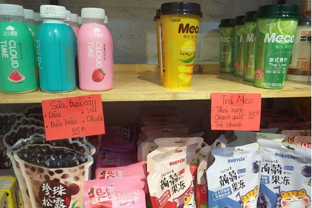 Bán hàng nhập lậu, cửa hàng Taiwan Food bị xử phạt
