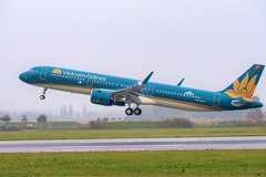 Bộ Giao thông vận tải yêu cầu Vietnam Airlines kiểm điểm, làm rõ vi phạm cách ly