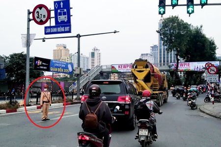 Vì sao hàng loạt xe bê tông của công ty Việt Tiệp hoạt động vào giờ cấm?