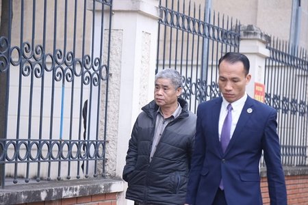 Xét xử vụ bé trai trường Gateway tử vong: Nguyễn Bích Quy đóng vai trò chính, lãnh 24 tháng tù