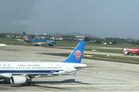 Lo ngại dịch virus Corona, Việt Nam hủy toàn bộ chuyến bay tới Vũ Hán