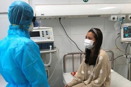 Nữ nghiên cứu ở Hà Nội trở về từ Vũ Hán bị nghi nhiễm virus Corona