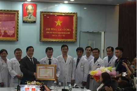 Điều trị thành công cho bệnh nhân đầu tiên nhiễm nCoV, bệnh viện Chợ Rẫy được Thủ tướng Chính phủ tặng bằng khen