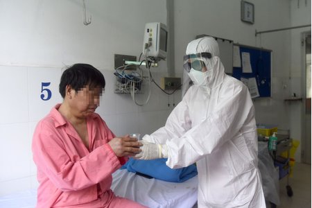 Bệnh nhân người Trung Quốc nhiễm virus corona ở TP HCM khỏi bệnh