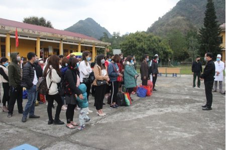 Lào Cai: 52 công dân đầu tiên được trở về nhà sau 14 ngày cách ly