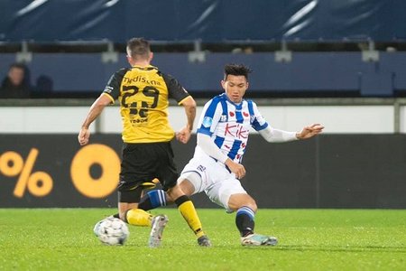 Văn Hậu dính chấn thương trong ngày Jong Heerenveen thắng 9-1